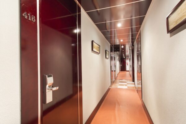 Hotel Carlos V Granada_pasillo