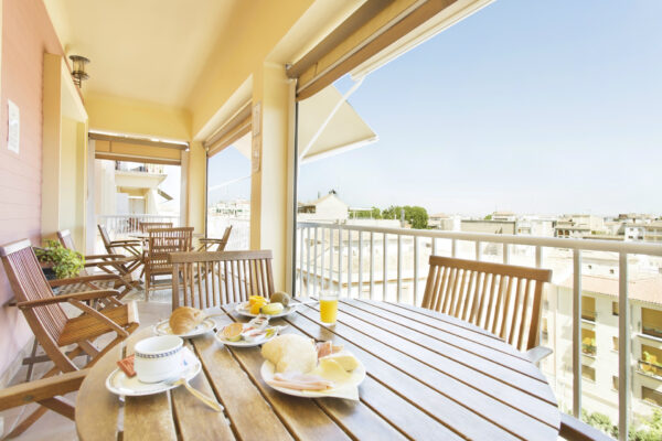 Hotel Carlos V Granada_saloncomedor_terraza_02